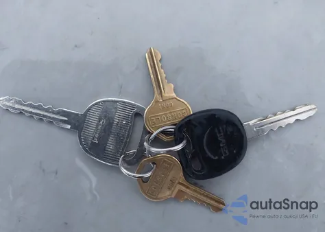 2001 GMC Sierra 1500Hd Sle from USA, damaged, VIN 1GTGK13UX1F138608